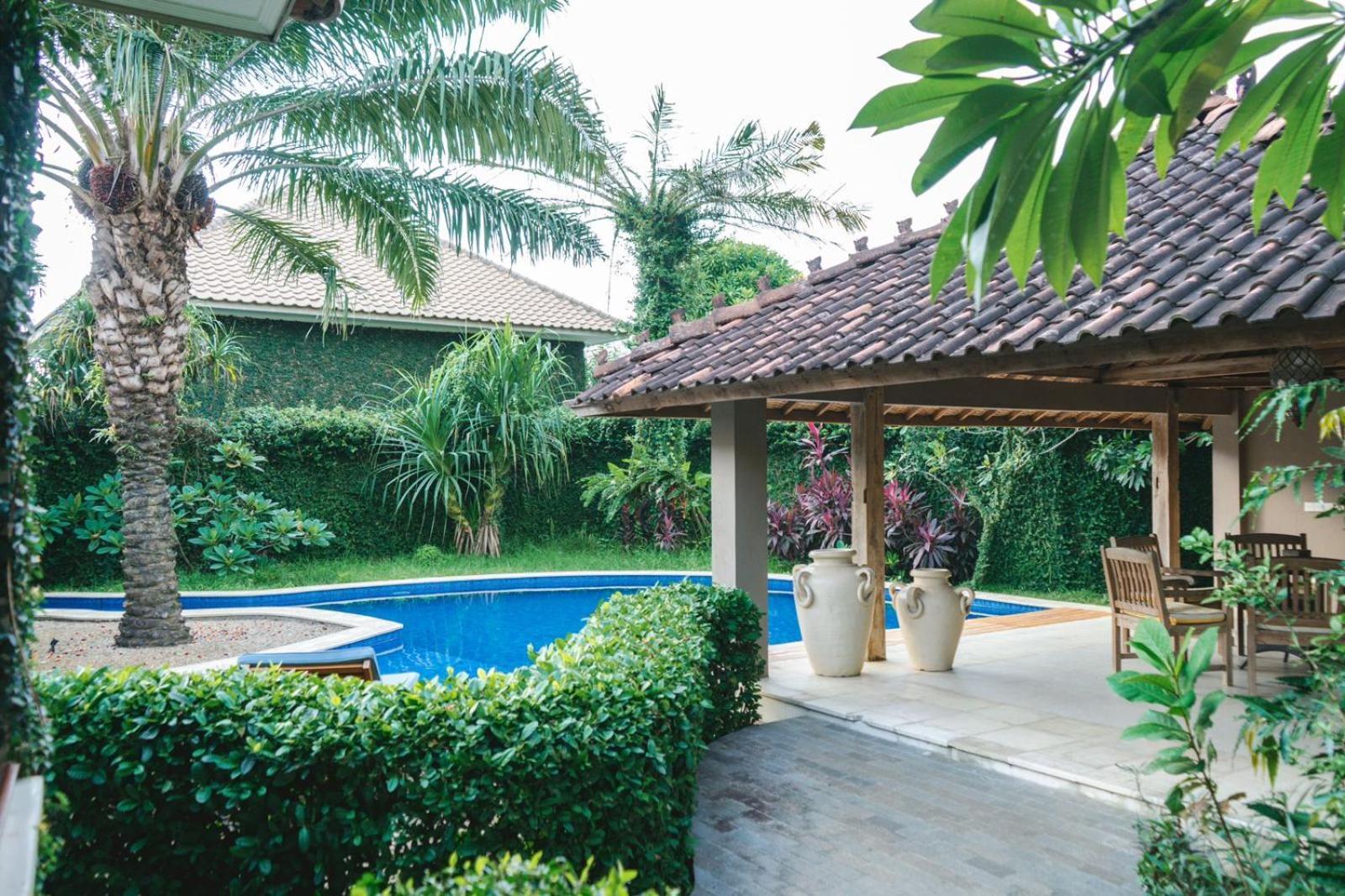 Coconut Lodge Resort Jepara Zewnętrze zdjęcie